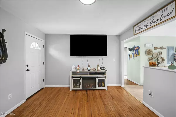 Burton, OH 44021,16195 Snow RD