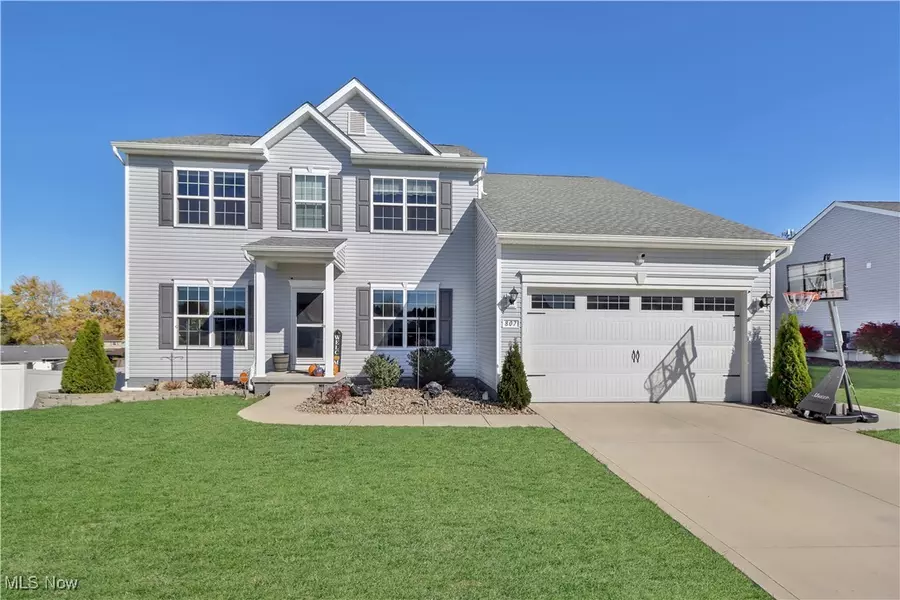 807 Asbury Pointe LN, Painesville Twp, OH 44077