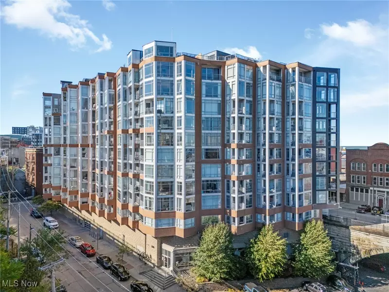 2222 Detroit AVE #805, Cleveland, OH 44113