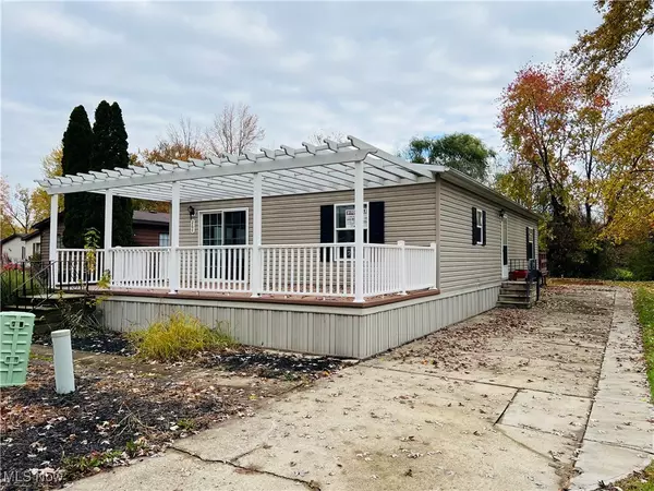 Elyria, OH 44035,268 Twin Lakes