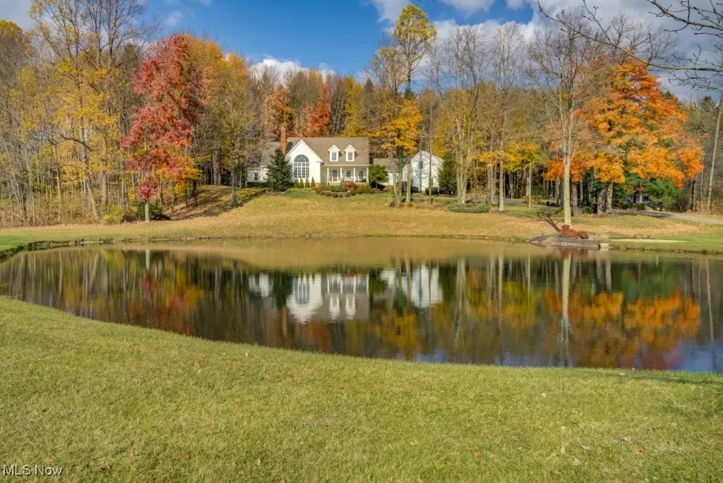 Chagrin Falls, OH 44023,17550 Stockton LN