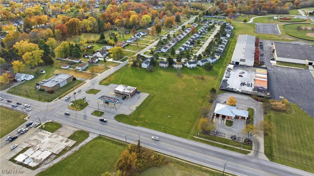 Leavitt RD, Lorain, OH 44053