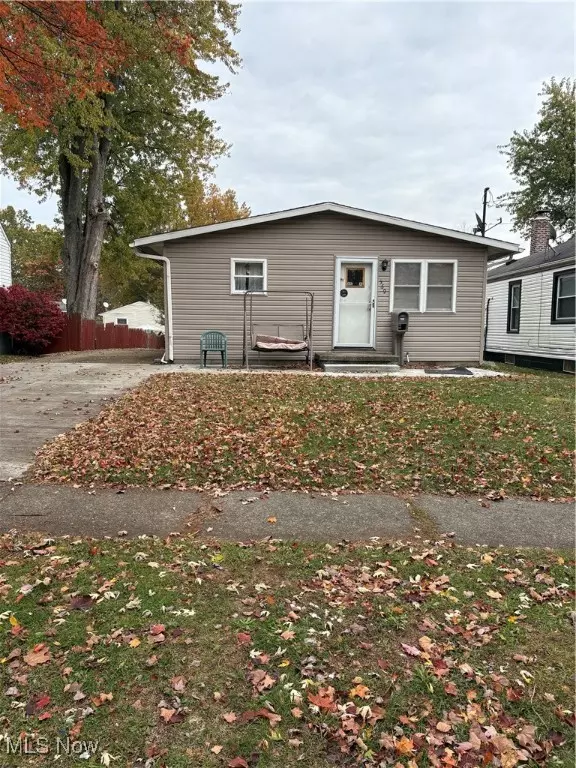 Akron, OH 44305,369 Warwick ST