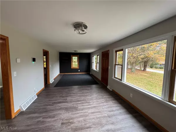 Coshocton, OH 43812,45660 County Road 58