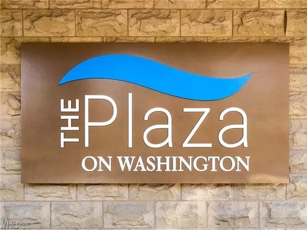 Cleveland, OH 44113,1237 Washington AVE #1012