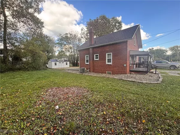 Akron, OH 44314,1453 Woodbirch AVE