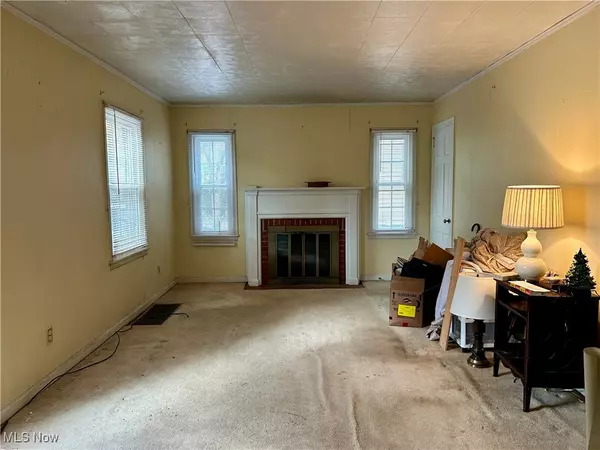 Akron, OH 44312,163 Tudor AVE