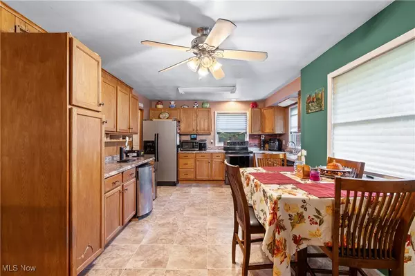 Massillon, OH 44647,9502 Lafayette DR NW