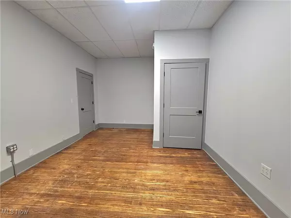 Coshocton, OH 43812,424 Main ST