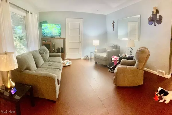 Akron, OH 44314,710 Clearview AVE