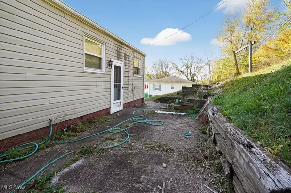 Brilliant, OH 43913,511 Irma ST