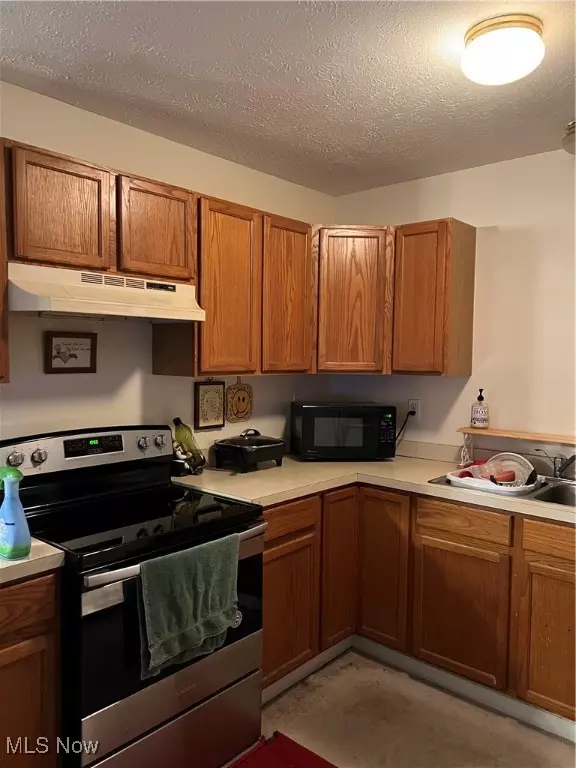 Ashtabula, OH 44004,902 & 904 E 13th ST