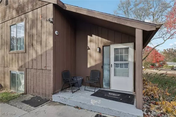 Akron, OH 44305,1010 Cree AVE