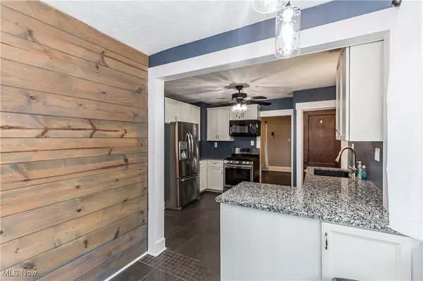 Akron, OH 44312,309 Massillon RD