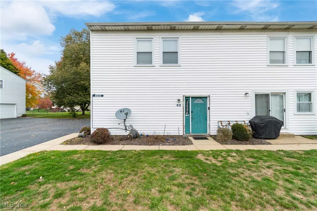 Uniontown, OH 44685,2511 Royal County Down