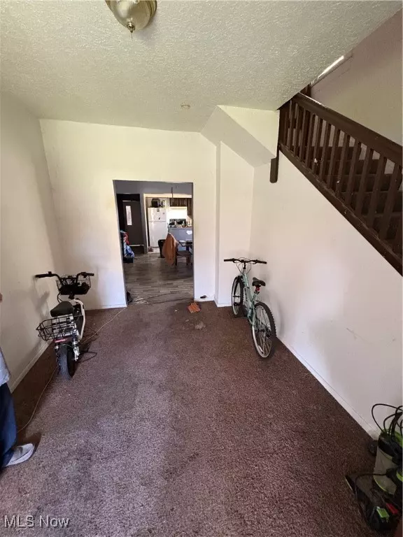 Akron, OH 44320,1194 Diagonal RD