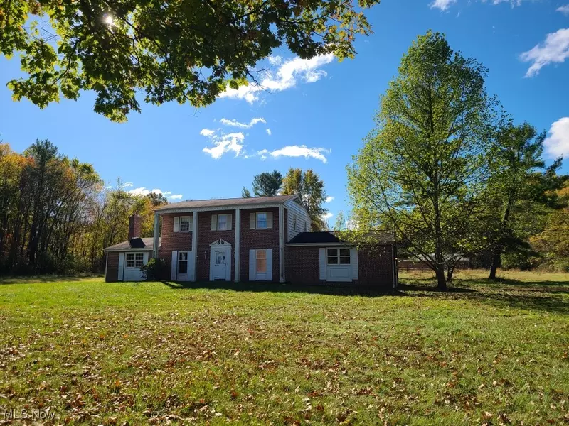 8051 Herbert RD, Canfield, OH 44406