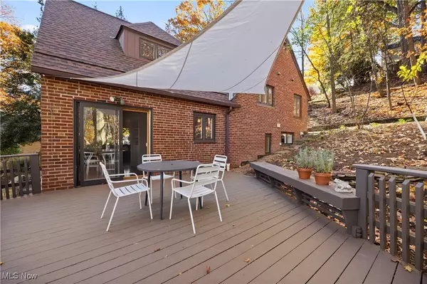 Rocky River, OH 44116,18500 Edgewood DR