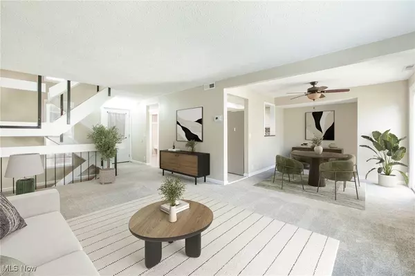 Wadsworth, OH 44281,267 Deepwood DR