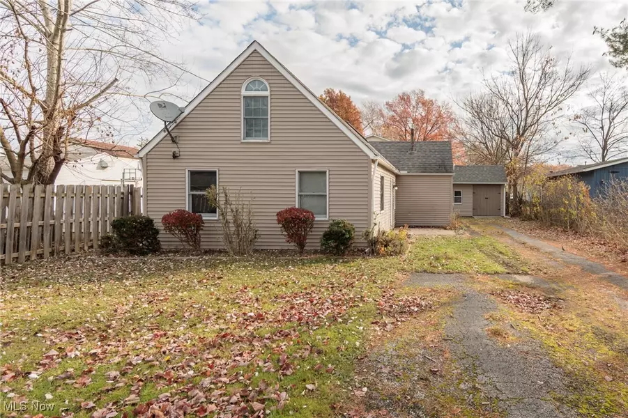 9855 Dupont DR, Columbia Station, OH 44028