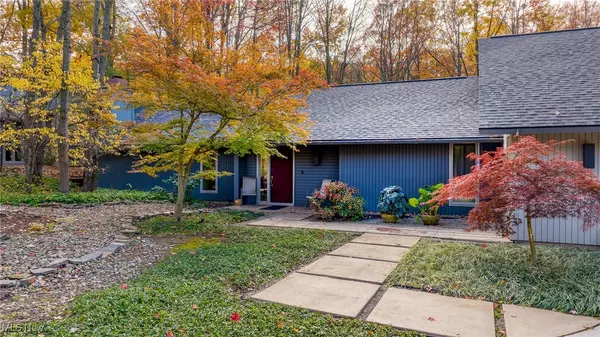 Strongsville, OH 44149,21791 Meadows Edge LN