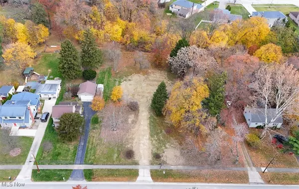 25360 Hall DR, Westlake, OH 44145