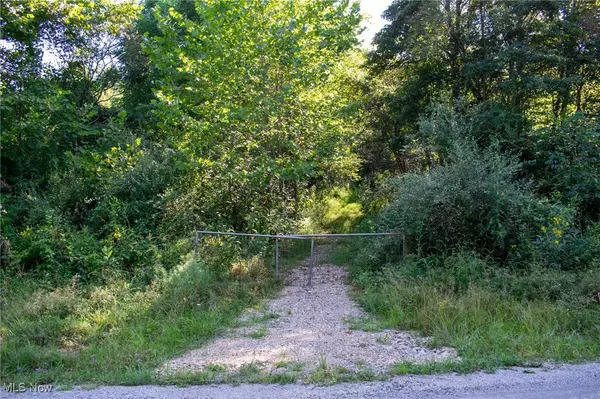 Quaker City, OH 43773,Greenlawn