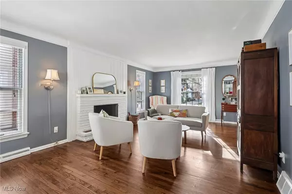 Bay Village, OH 44140,26942 Russell RD