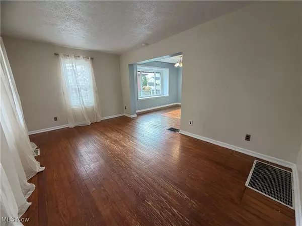 Cuyahoga Falls, OH 44221,2930 Bailey RD