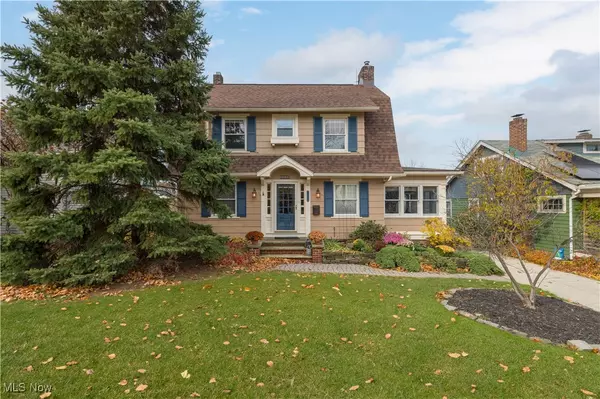 1654 Clarence AVE, Lakewood, OH 44107