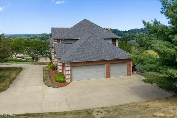 New Philadelphia, OH 44663,1535 Terrace RD NW