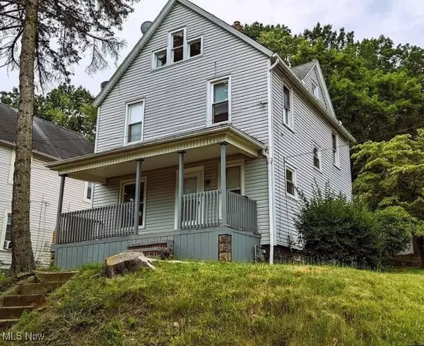 Akron, OH 44314,1734 Manchester RD