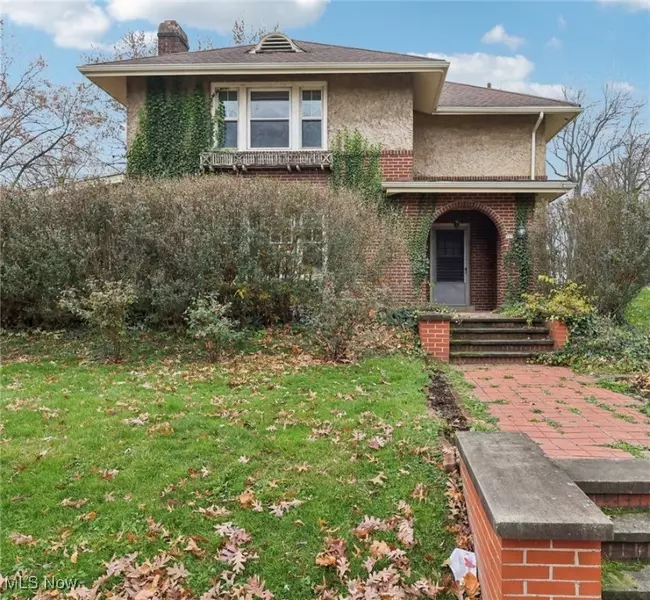 727 Amherst RD NE, Massillon, OH 44646