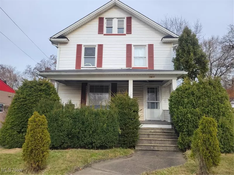 1911 Youngstown RD SE, Warren, OH 44484