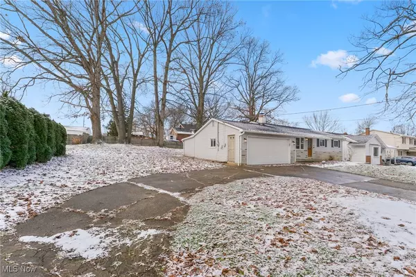 Austintown, OH 44515,192 S Navarre AVE