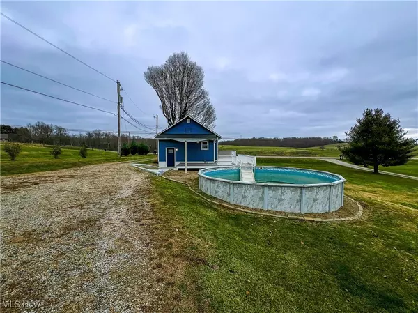 Zanesville, OH 43701,3895 Adamsville RD