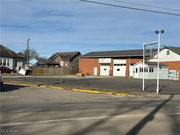 1425 Maysville AVE, Zanesville, OH 43701