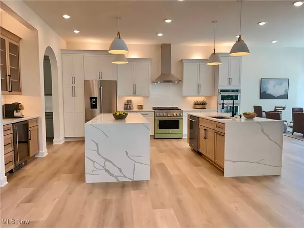 Aurora, OH 44202,580 Hardwick DR