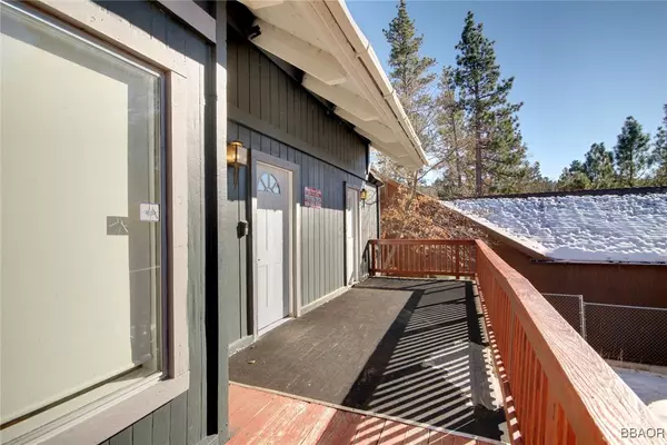 Big Bear Lake, CA 92315,561 Waynoka LN