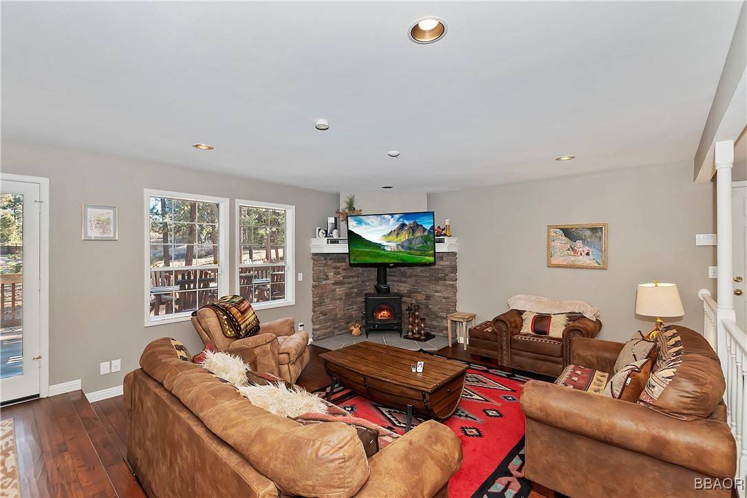 Big Bear Lake, CA 92315,42599 Ruben WAY