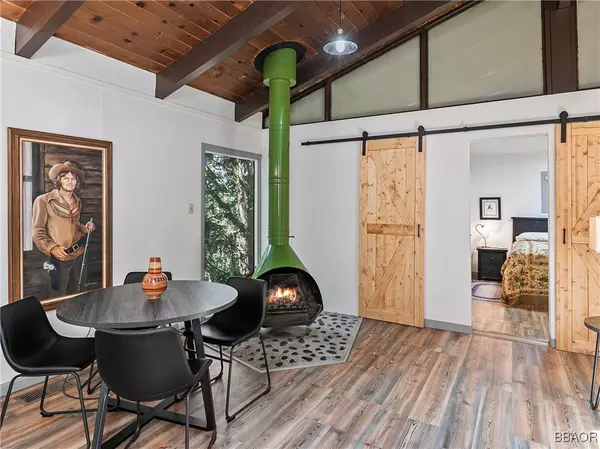 Crestline, CA 92325,1048 Mercury WAY