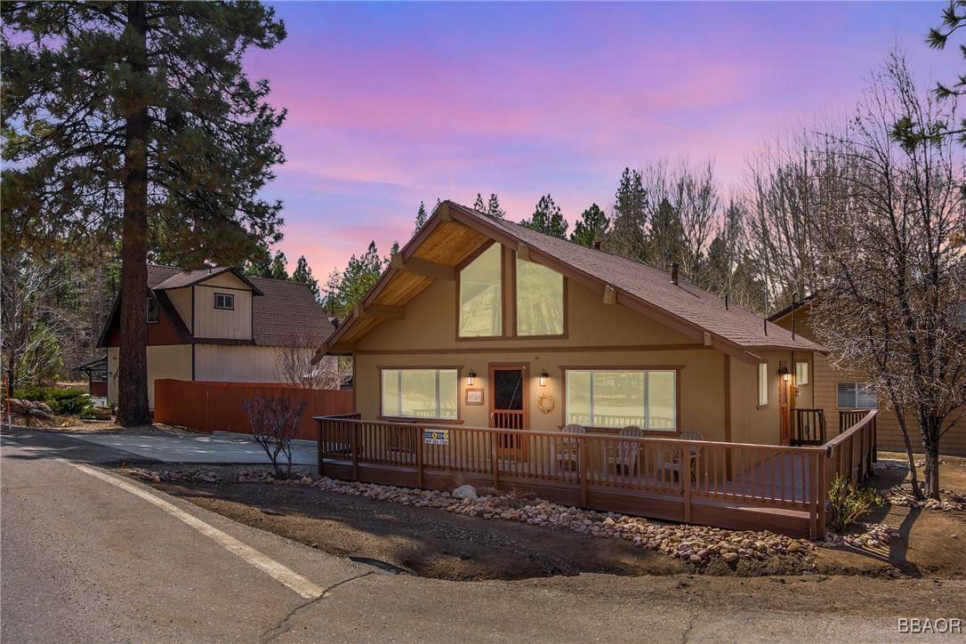 Big Bear Lake, CA 92315,880 Edgemoor RD