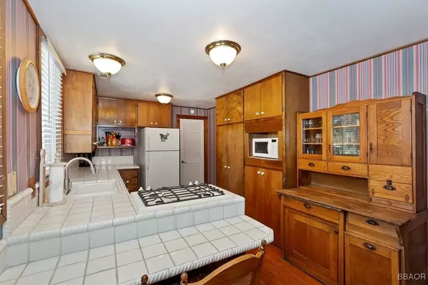 Big Bear Lake, CA 92315,681 Chipmunk LN