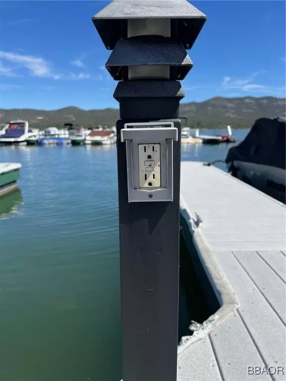 Big Bear Lake, CA 92315,400 Pine Knot BLVD #ET-F60
