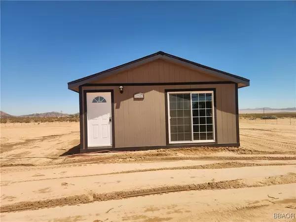60750 Stagemans RD, Landers, CA 92285
