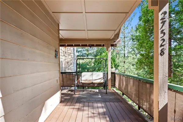 Lake Arrowhead, CA 92352,27528 Ashwood LN #27528
