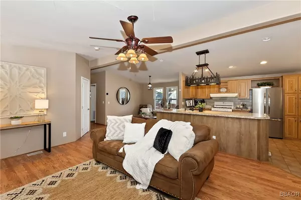 Big Bear City, CA 92314,964 Tinkerbell AVE