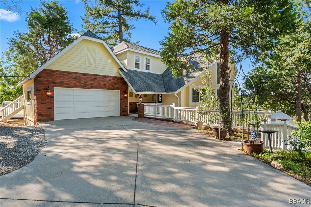 692 Zurich DR, Lake Arrowhead, CA 92352
