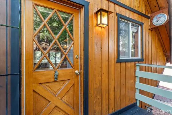 Lake Arrowhead, CA 92382,31115 Valley Oak Dr.