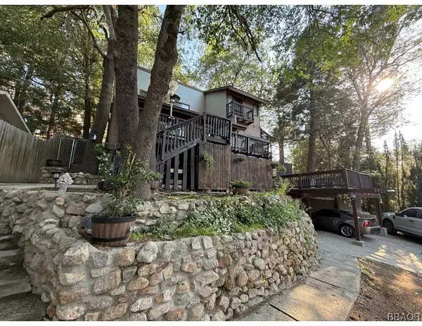 583 Arbula DR, Crestline, CA 92325